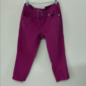 Seven 7 raspberry pink distressed Jean crop in size 12